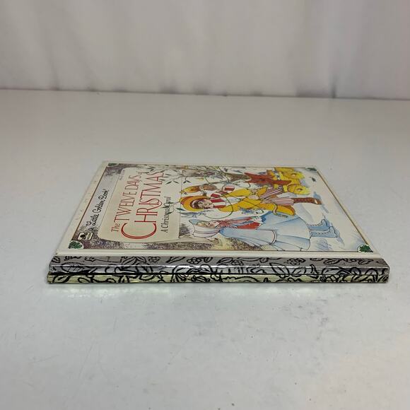 2 Vintage Little Golden Books Christmas Themed 12 Days And ‘Twas The Night - Picture 6 of 10